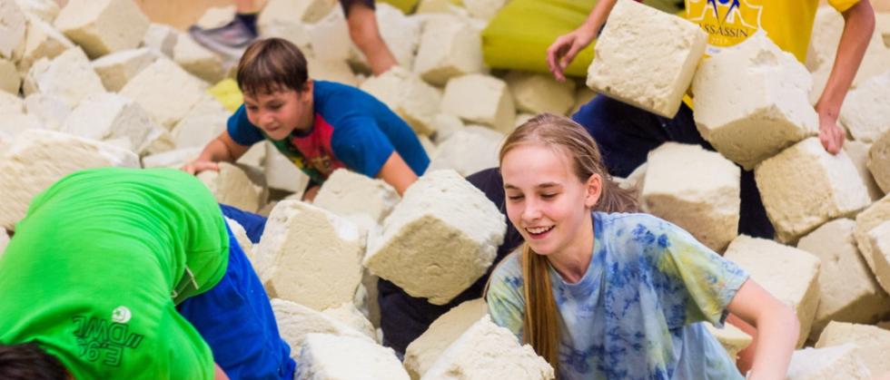 Příměstský tábor s přespávačkou v hale!